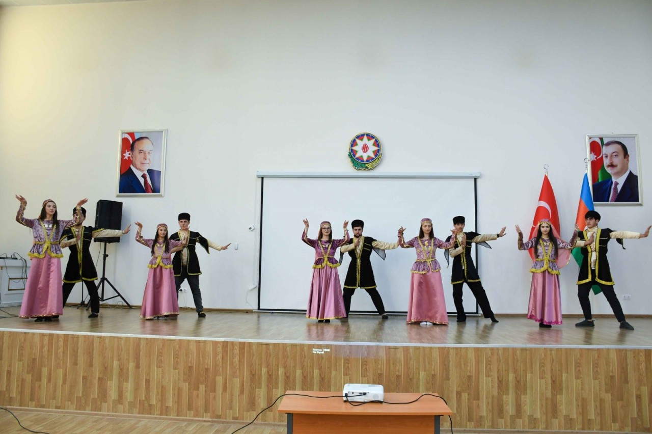 Gəncə Dövlət Aqrar Kollecində Zəfər Günü qeyd olunub - FOTOLAR